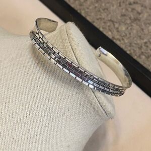 Sterling Silver Oval shaped Cuff Bracelet